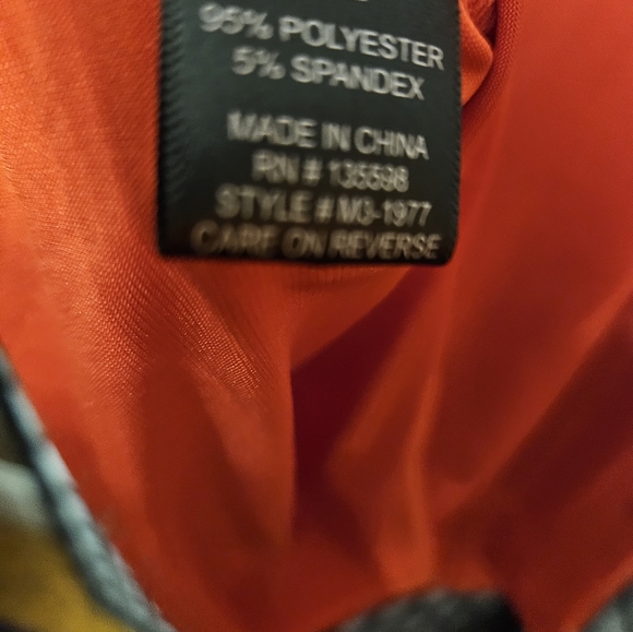 Cure Red Blouse - Picture 3 of 5